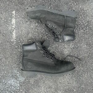 Timberland classic Boots size 6.5w